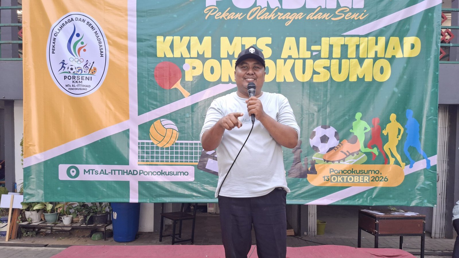 Ribut Iswanto, M.Pd., Ketua Pelaksana dalam pembukaan Porseni 2026, Selasa (13/10)./dok.ROF