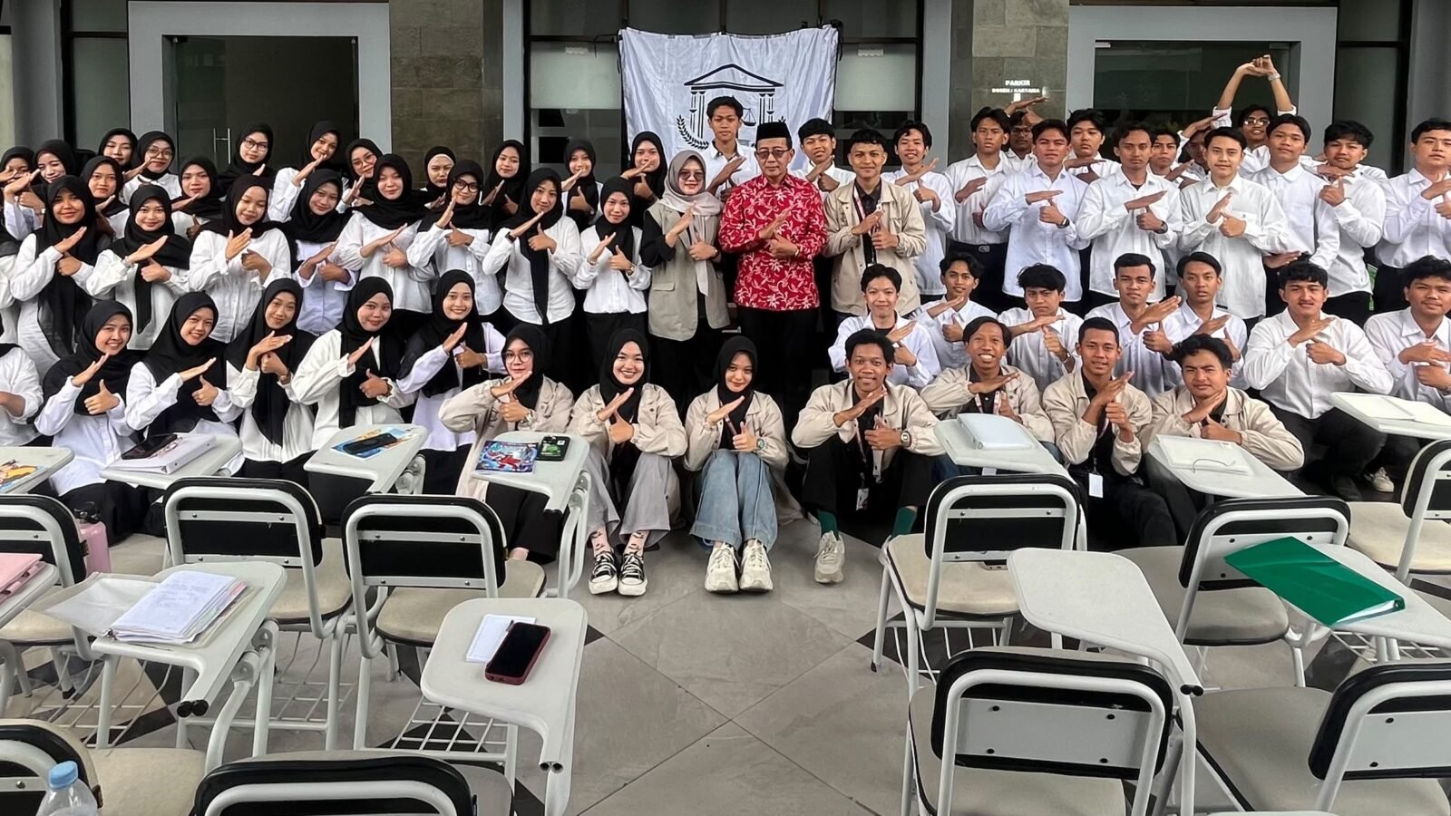 WD III Miftahul Huda menghadiri pembukaan rekrutmen anggota Ladec Fakultas Syariah UIN Malang 2026–2027, mahasiswa diajak kritis dan elegan./dok.UIN Malang