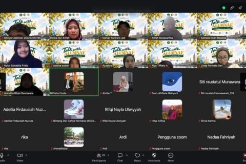 Talk with Alumnae Fakultas Syariah UIN Malang, puluhan mahasiswa mendapat kiat strategi untuk meraih beasiswa dan studi ke luar negeri./dok.UIN Malang