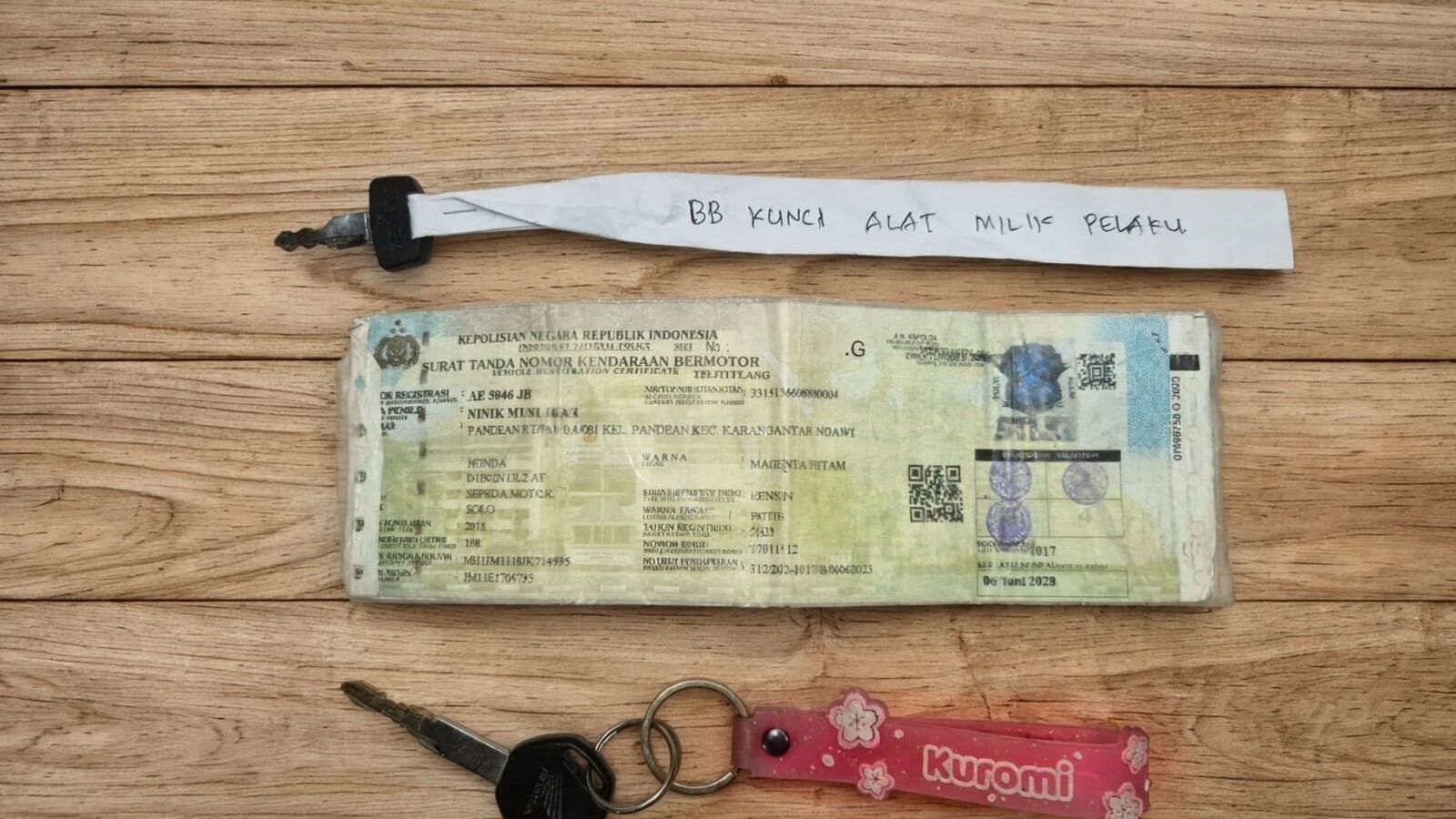 Barang bukti dari pelaku pencurian motor di lokasi hajatan yang diringkus Polres Ngawi./dok.Galuh Ari