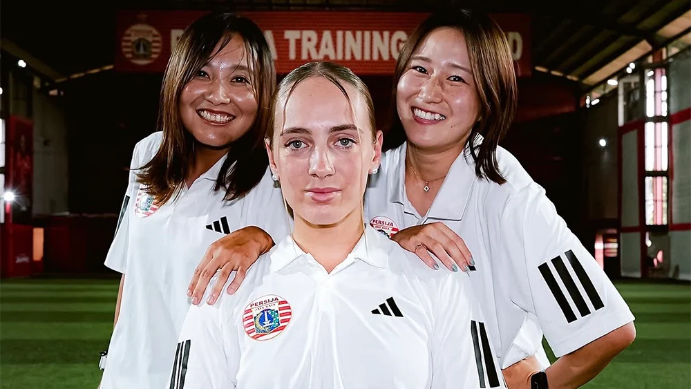 Michika Sakamoto dan Saki Nishihara dari Jepang serta Lisa Jacob Zouaoui dari Aljazair menjadi pemain asing Persija Women di IWL 2026/27./Instagram @persija