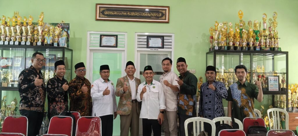 Dosen MPI FTIK UIN Malang bersama perwakilan MAN 2 Pasuruan