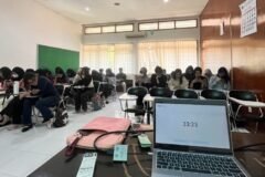 Dokumentasi Kegiatan Pentingnya Dukungan Sosial dan Penerimaan Teknologi