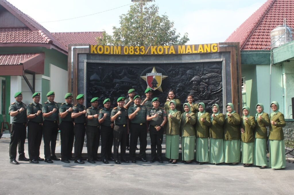 Foto bersama peserta sertijab