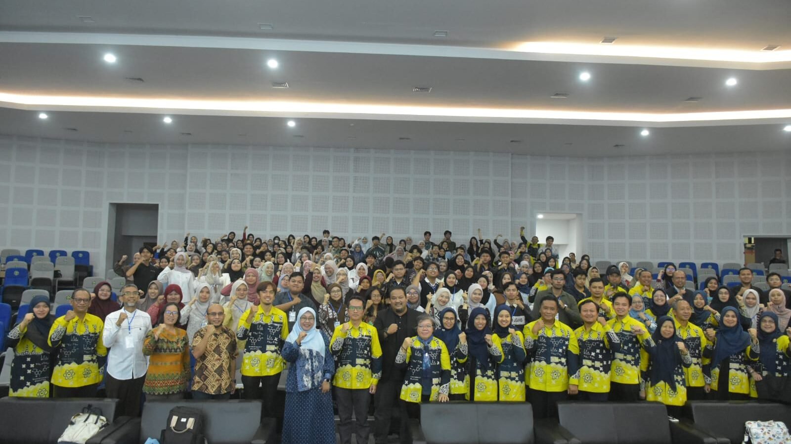 Sivitas akademika Departemen Kimia Universitas Brawijaya (UB) berpartisipasi aktif dalam The 8th International Conference on Chemistry and Material Sciences (IC2MS 2026) untuk memperkuat kolaborasi riset internasional.