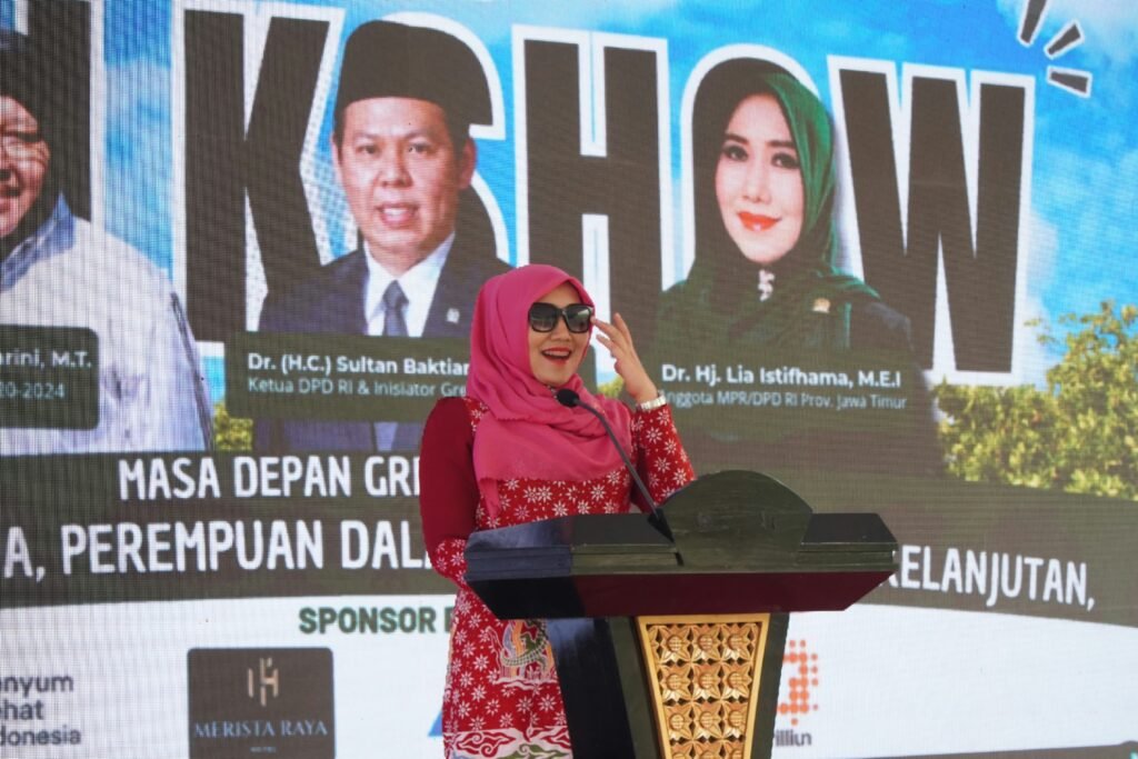 Senator DPD RI asal Jawa Timur, Dr. Hj. Lia Istifhama, M.E.I., saat menyampaikan materi talk show bertema demokrasi hijau.