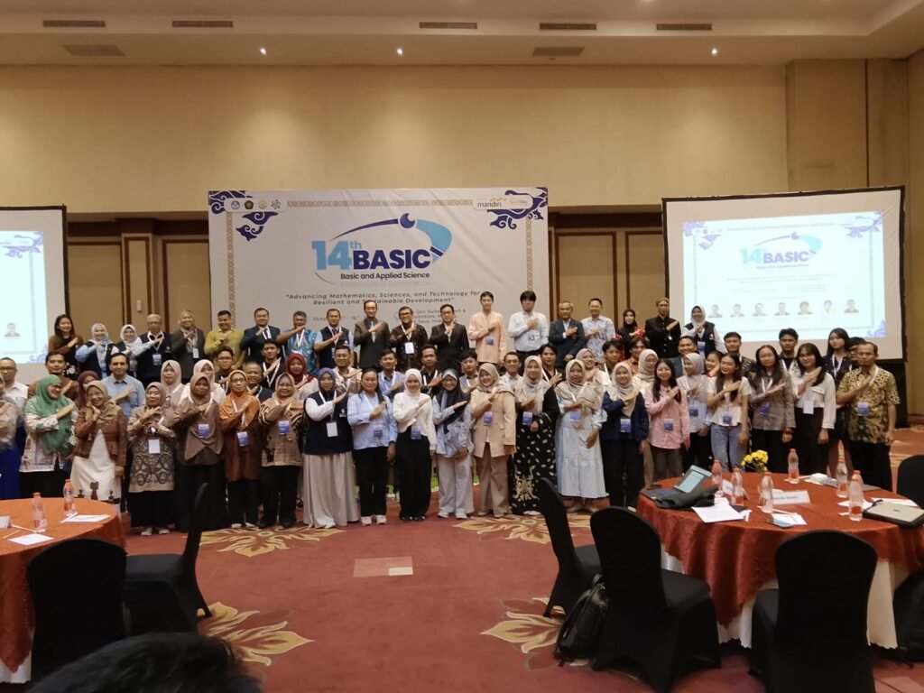 Foto bersama peserta 14th BASIC FSTeM UB