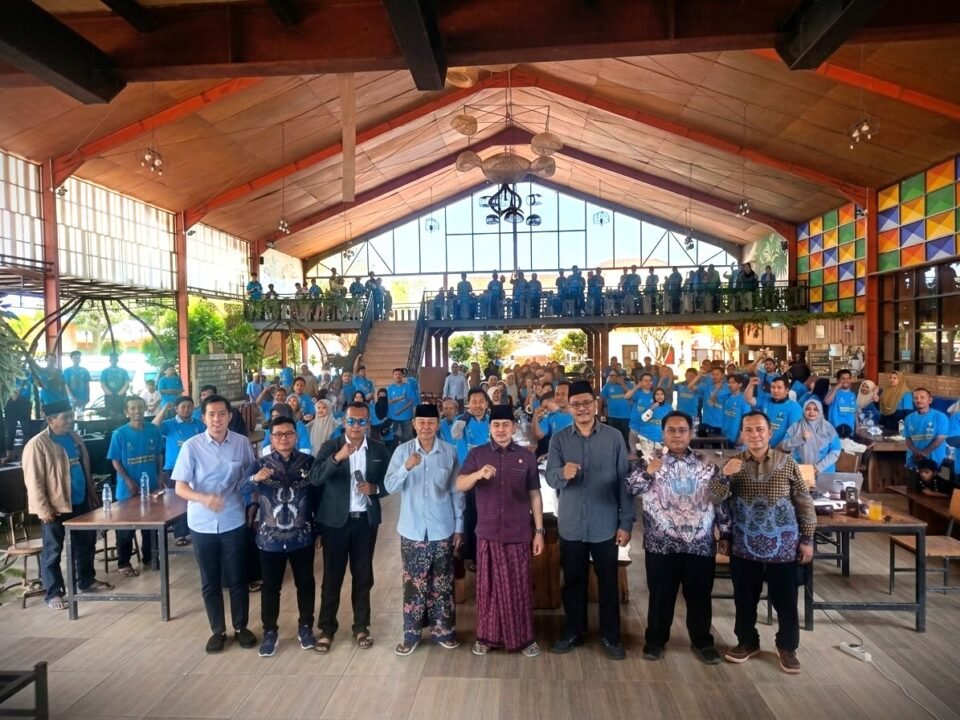 Dokumentasi bersama Ngobrol Pendidikan (Ngopi) di Probolinggo