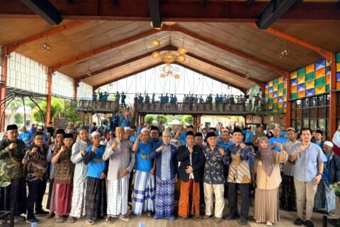 Dokumentasi bersama kegiatan Ngobrol Pendidikan (Ngopi) di Probolinggo