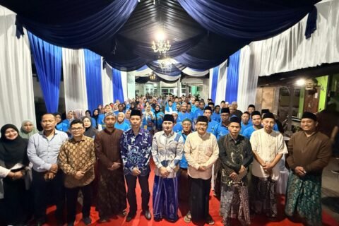 Dokumentasi bersama kegiatan Ngobrol Pendidikan (Ngopi) di Probolinggo