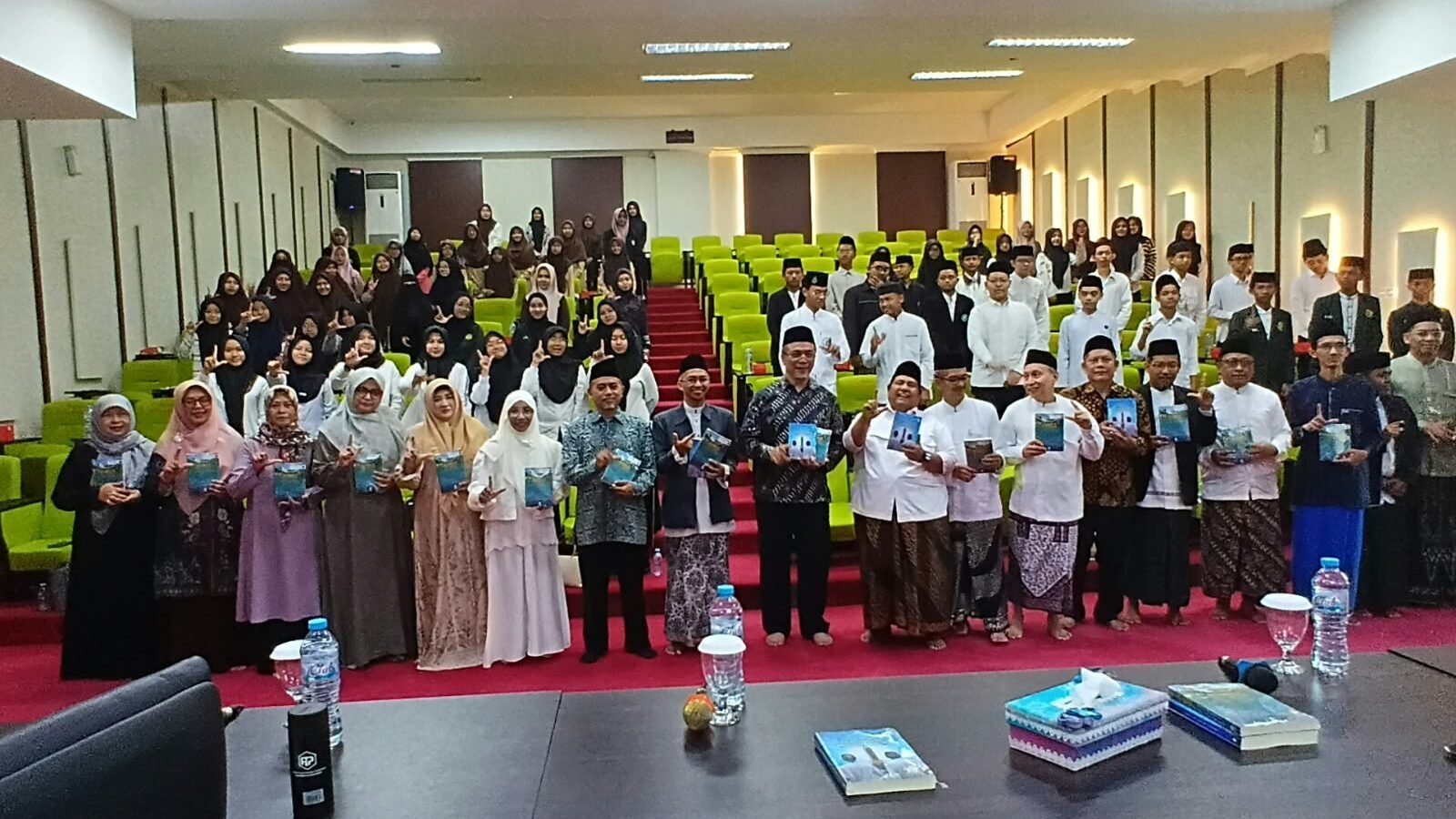 Lomba Menulis Cerita Humor Santri yang digelar di MAN 2 Kota Malang.