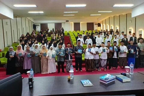 Lomba Menulis Cerita Humor Santri yang digelar di MAN 2 Kota Malang.