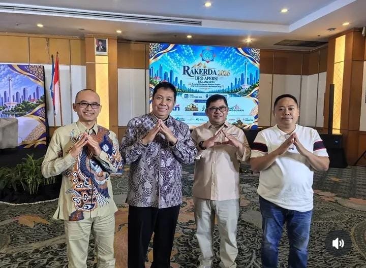 H Makhrus Sholeh bersama jajaran pengurus usai menghadiri Rakerda APERSI 2026.
