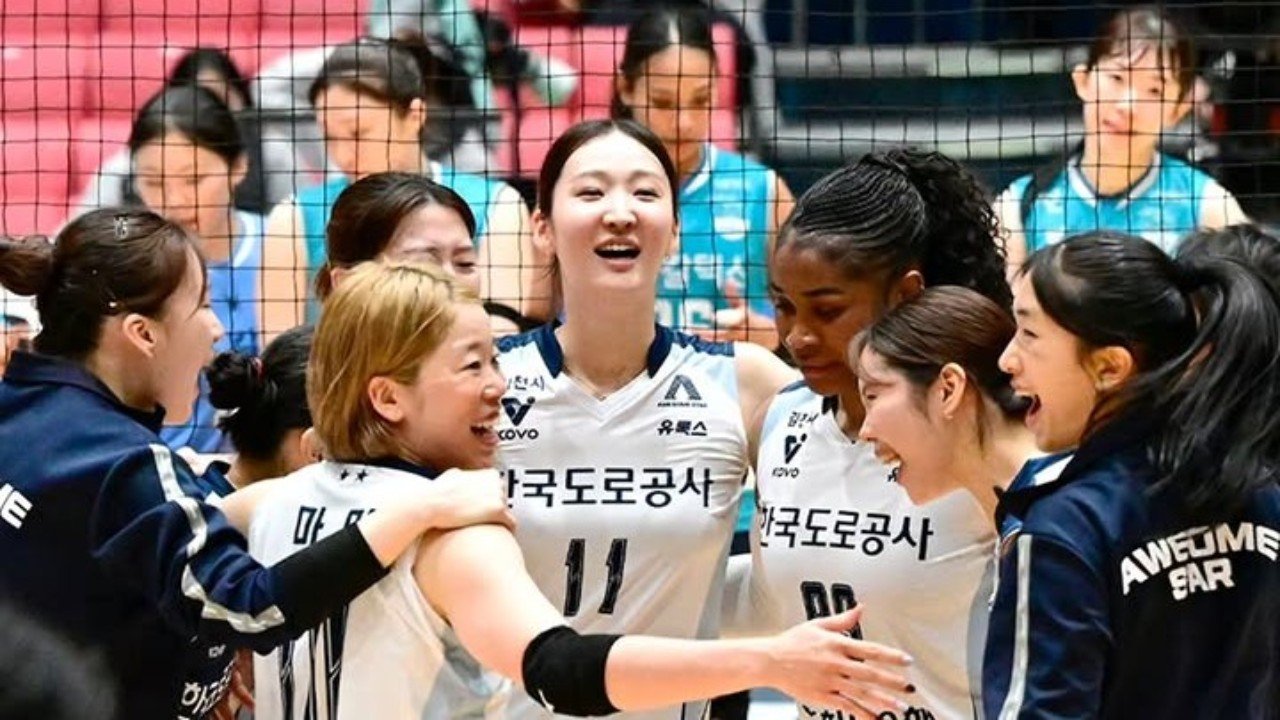 Kim Se-been dan Hi Pass juara Grup B didampingi GS Caltex ke semifinal KOVO Cup 2026./Instagram @kovopr_official