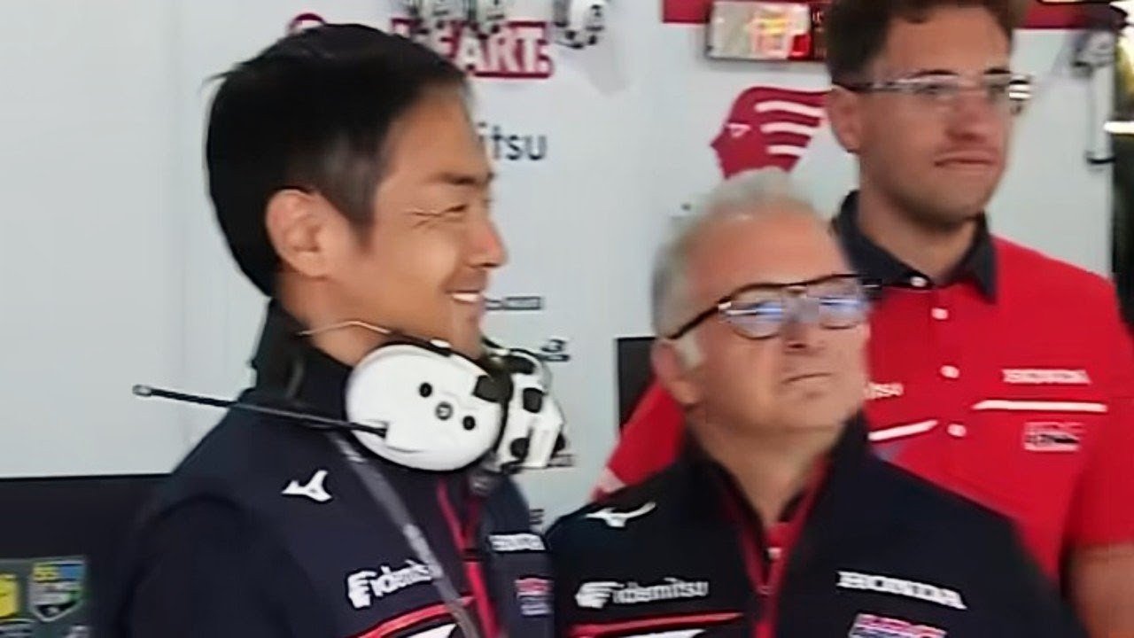 Veda Pratama pole position Moto3 Australia 2026, membuat Kepala Honda Team Asia, Hiroshi Aoyama senyum lebar./Instagram @spotv.indonesia