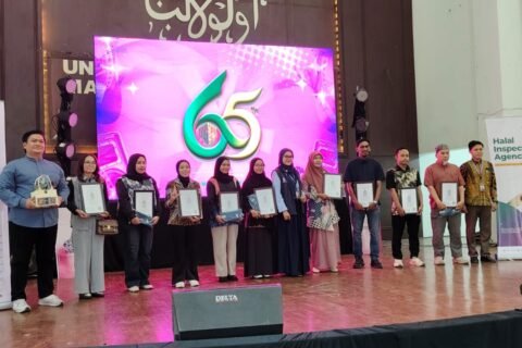 LPH memberikan sertifikat di Ged. Sp