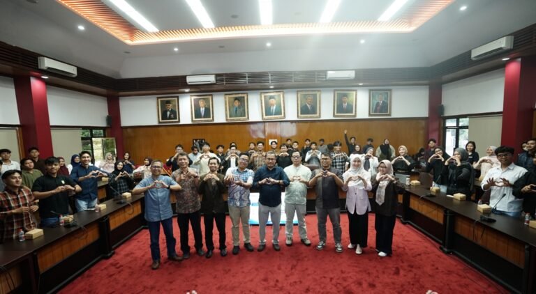 Suasana kajian Islam multidisipliner bertema jurnalisme profetik yang digelar oleh Pusat Studi Islam Berkemajuan (PSIB) Universitas Muhammadiyah Malang (UMM) di Ruang Sidang Senat UMM.