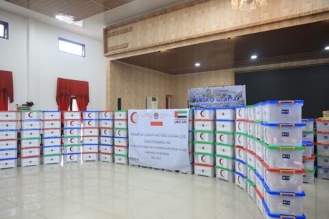 Beras bantuan dari Uni Emirat Arab (UEA) untuk korban banjir di Kota Medan