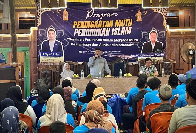 Sesi pemaparan materi oleh narasumber