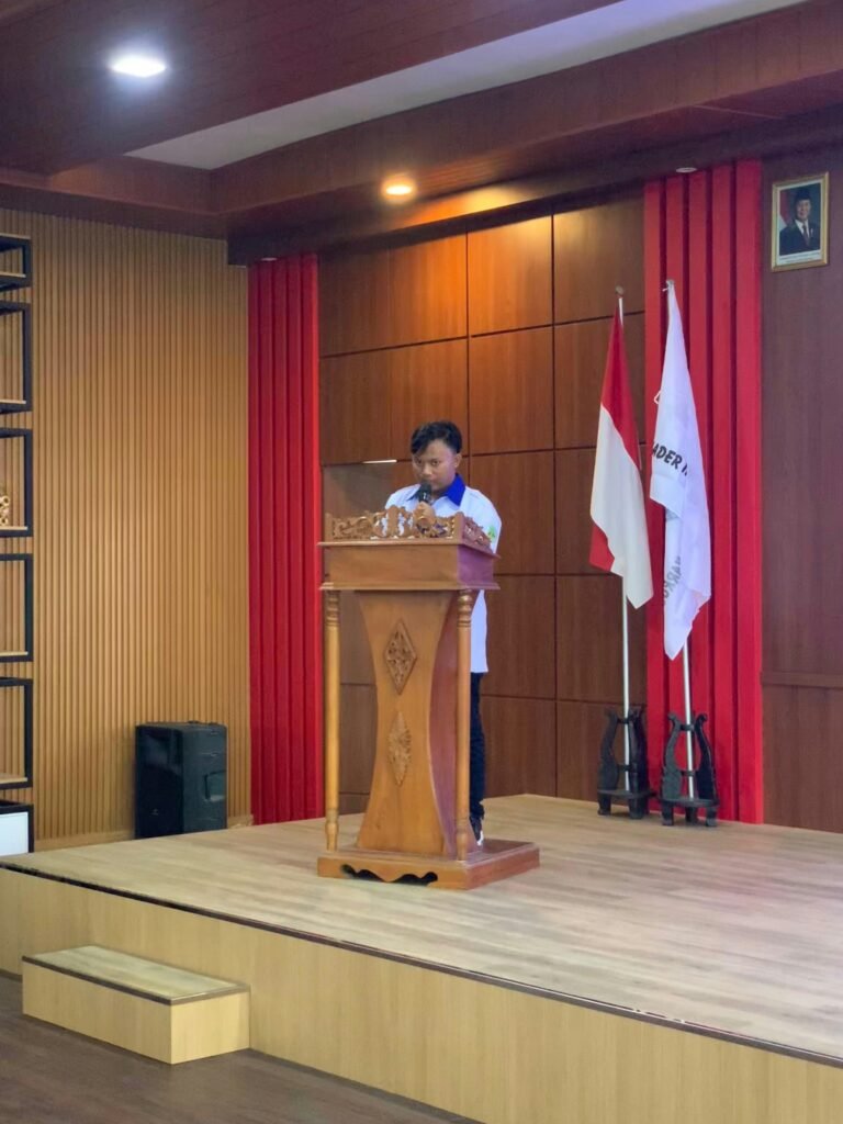 Ketua KIPAN Kota Pasuruan memberikan sambutan usai dilantik.