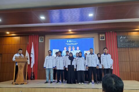 Prosesi pelantikan pengurus KIPAN Kota Pasuruan di Aula Dinas Pendidikan.