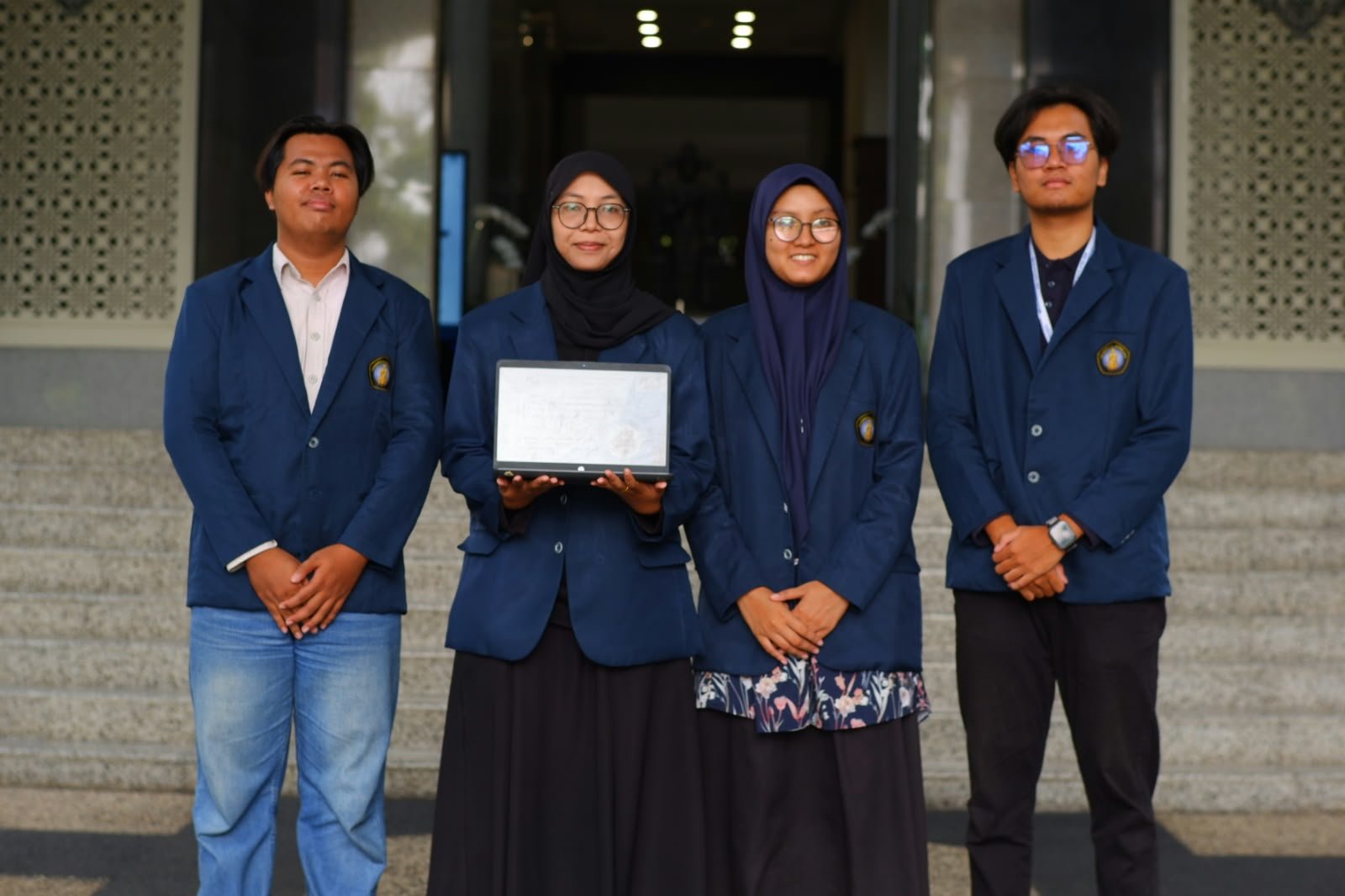 Mahasiswa FTAB UB Borong Dua Medali di Kompetisi Internasional Rusia