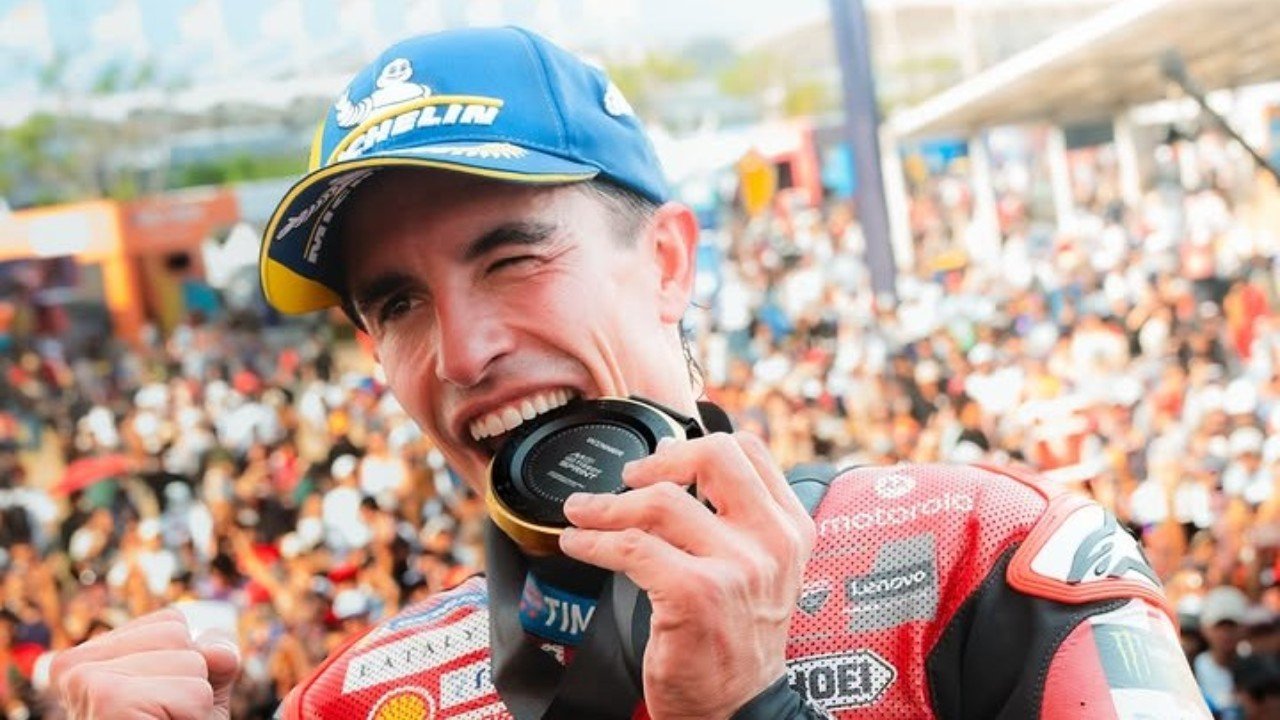 Marc Marquez memenangkan balap sprint MotoGP Indonesia 2026 di Mandalika (10/10)./Instagram @marcmarquez93
