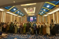 Dr. Hj. Anggita Erma Rini, M.K.M. bersama PKPM Lumbung Jagad