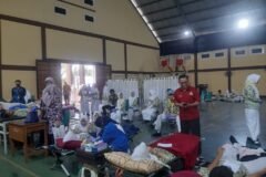 SMA Negeri 1 Purwosari kembali menggelar kegiatan sosial donor darah pada Kamis, 29 Oktober 2026. Kegiatan yang rutin dilaksanakan setiap tiga bulan sekali ini menjadi bentuk kontribusi nyata dalam membantu ketersediaan stok darah di Kabupaten Pasuruan.