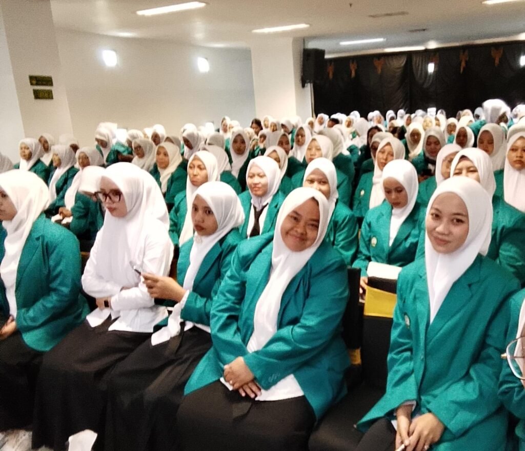 Mahasiswa baru putri