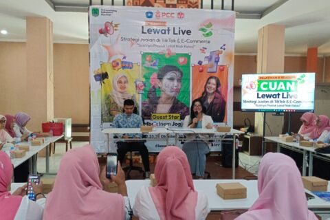 Suasana Pelatihan & Seminar "CUAN Lewat Live" yang digelar oleh Diskopindag Kabupaten Pasuruan.