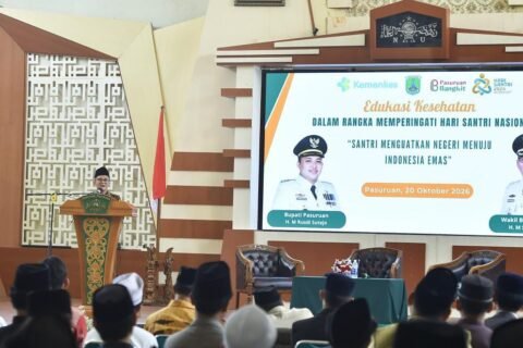 Wakil Bupati Pasuruan, Shobih Asrori, saat membuka workshop kesehatan dan edukasi bagi Santri Husada di Aula PCNU Kabupaten Pasuruan.