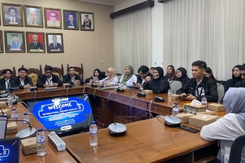Suasana hangat saat sesi diskusi dalam pembukaan International Student Inbound Mobility 2026 di FEB UM.