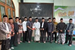 Jajaran pengurus DPD PKS dan Fraksi PKS Kota Malang berfoto bersama pengurus PCNU Kota Malang usai menggelar pertemuan silaturahmi.