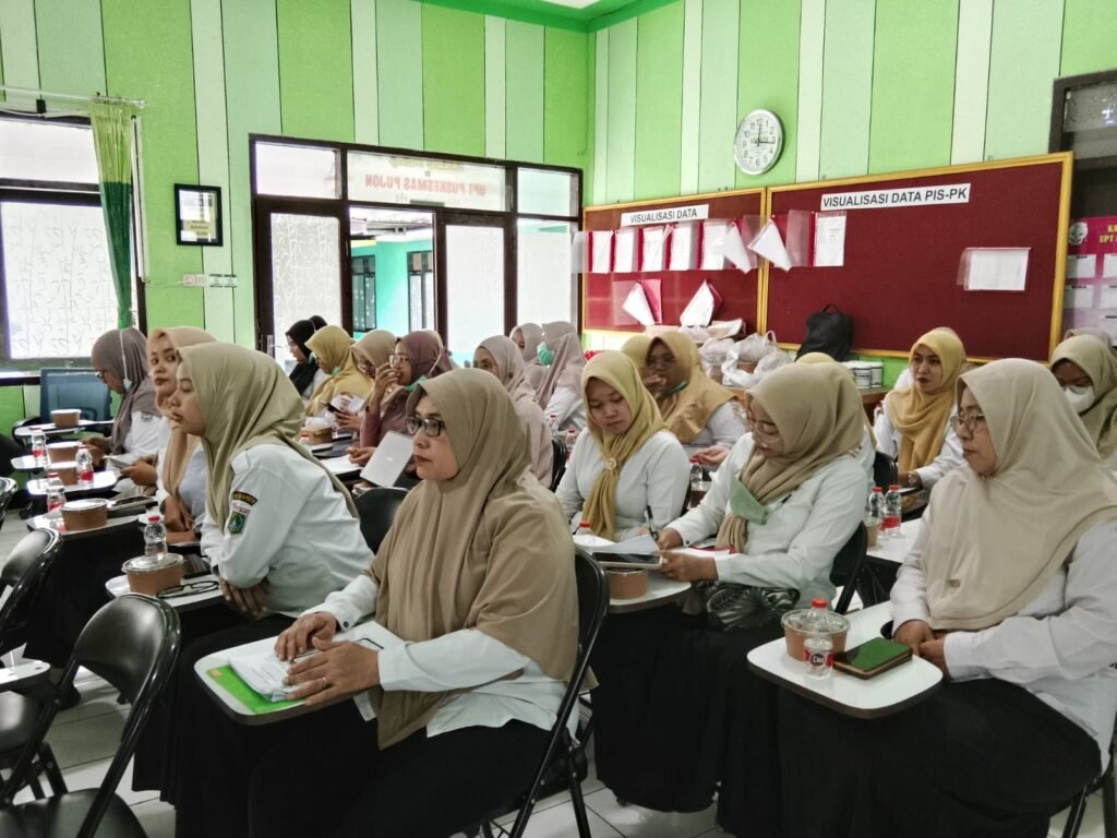 Nakes PKM Pujon mengikuti Sosialisasi Kebencanaan