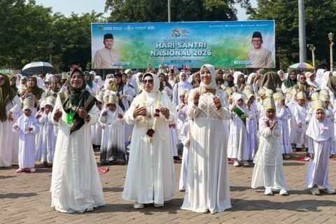Ning Laili Abidah dan ibunda Hj. Anisah Syakur ikuti semarak hari santri di akun akun Bangil