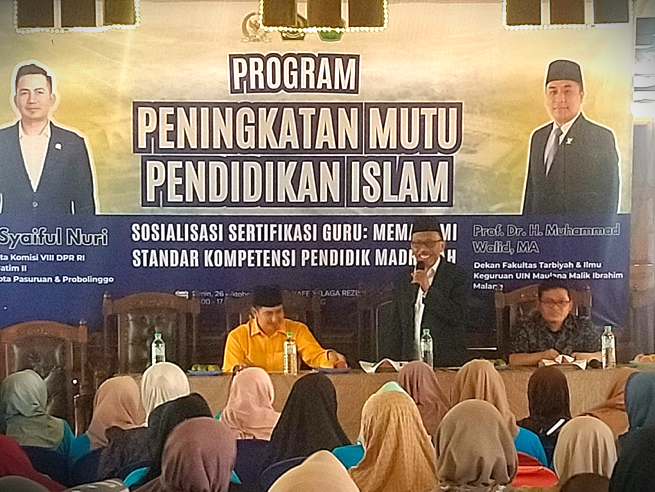 Pemaparan materi dari Wakil Dekan I FTIK UIN Malang