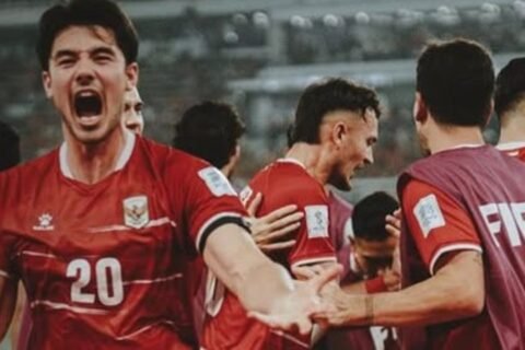 Elkan Baggott dan Timnas Indonesia juara FIFA ASEAN Cup 2026 di GBK (5/10)./Instagram @timnasindonesia