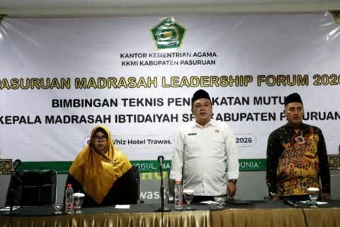 Widya Iswara Dr. Zubaidah, Kasubag TU Bahrul Ulum, KKMI Haryono