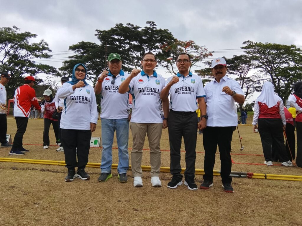 Kacabdin Kabupaten Malang Dwi Anggraini, Ketua Gateball Kota Malang Agus Dono, Ketua Umum Persatuan Gateball Seluruh Indonesia (PERGATSI) Provinsi Jawa Timur, Dr. Aries Agung Paewai, S.STP., MM., Kepala SMAN 1 Turen Agus Harianto, Wakil ketua 1 KONI Kabupaten Malang Suwaji