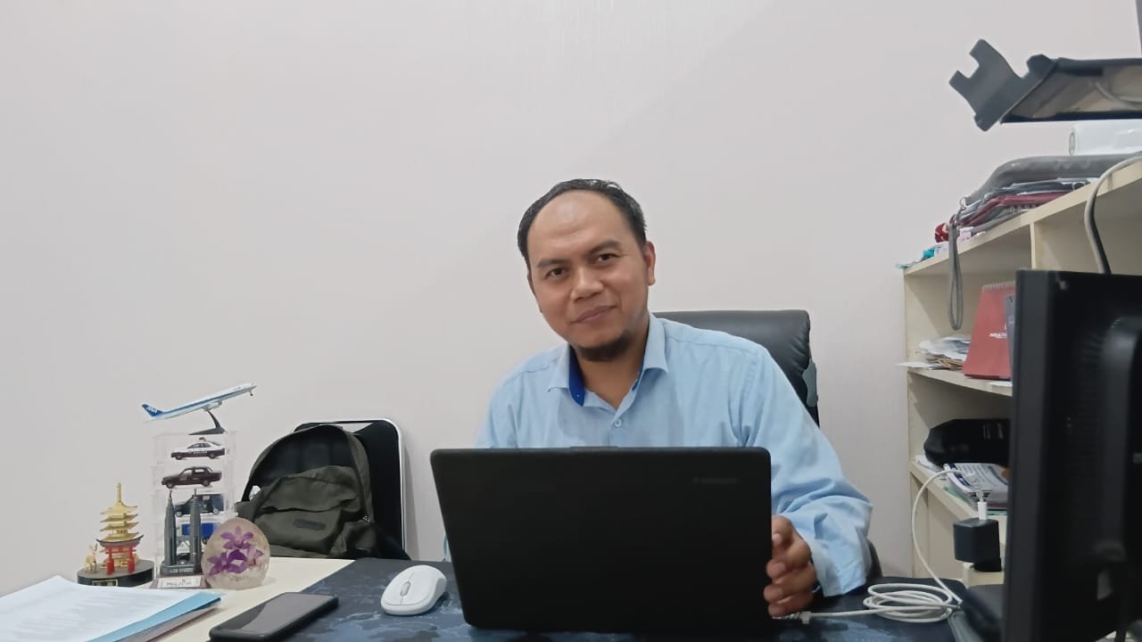 Dr. Eng. Ir. Didik Dwi Prasetya, S.T., M.T., Ketua Program Studi S2 Sains Data dan Kecerdasan Buatan UM saat ditemui di Fakultas Teknik UM.)