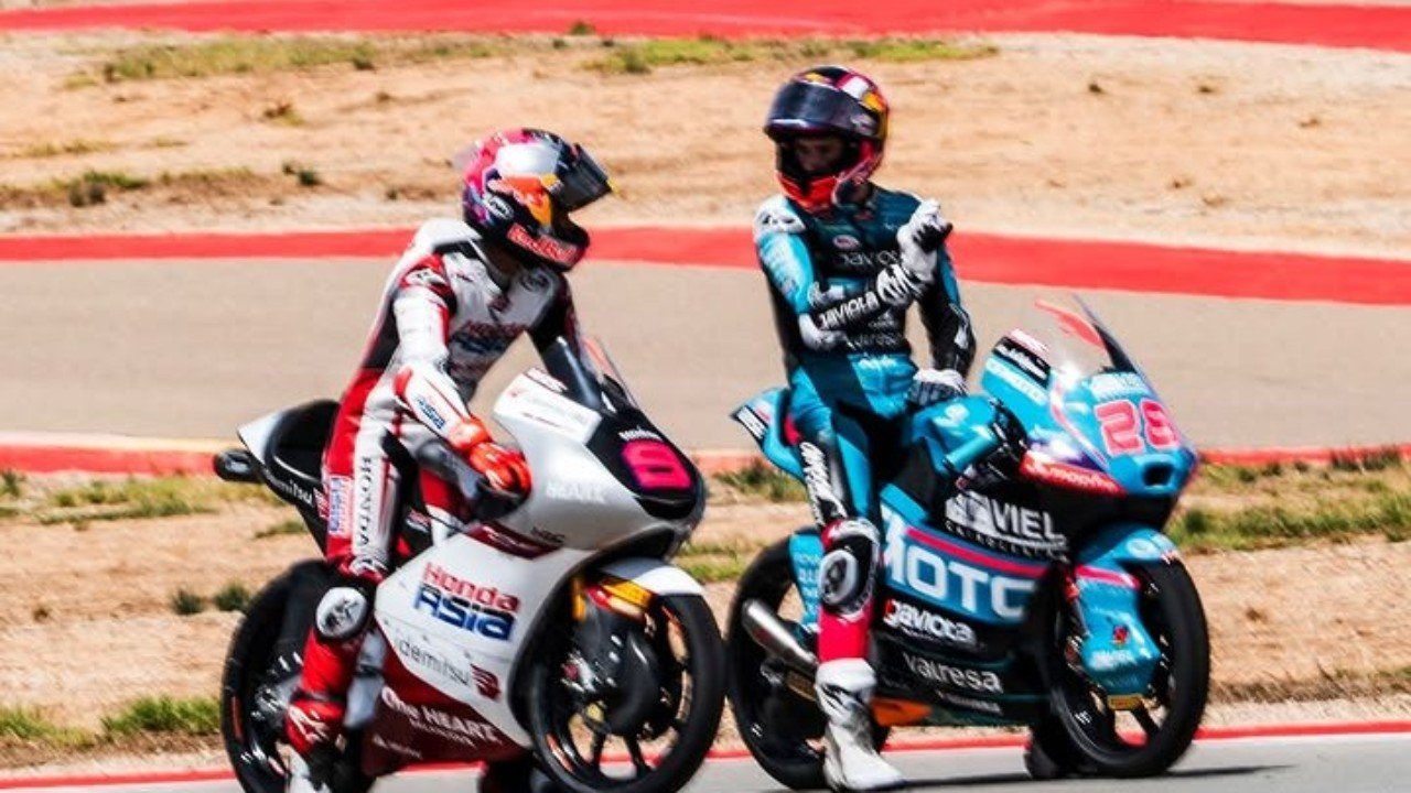 Veda Pratama dan Maximo Quiles yang juara dunia Moto3 2026 di Mandalika (11/10)./Instagram @asparteam