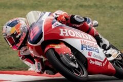 Veda Pratama menatap jadwal balap Moto3 Indonesia 2026 dengan target konsistensi./Instagram @veda_54
