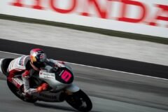 Veda Pratama P8 di kualifikasi Moto3 Malaysia 2026 (31/10), dan pembalap tuan rumah Hakim Danish mengukir sejarah di Sepang./Instagram @veda_54