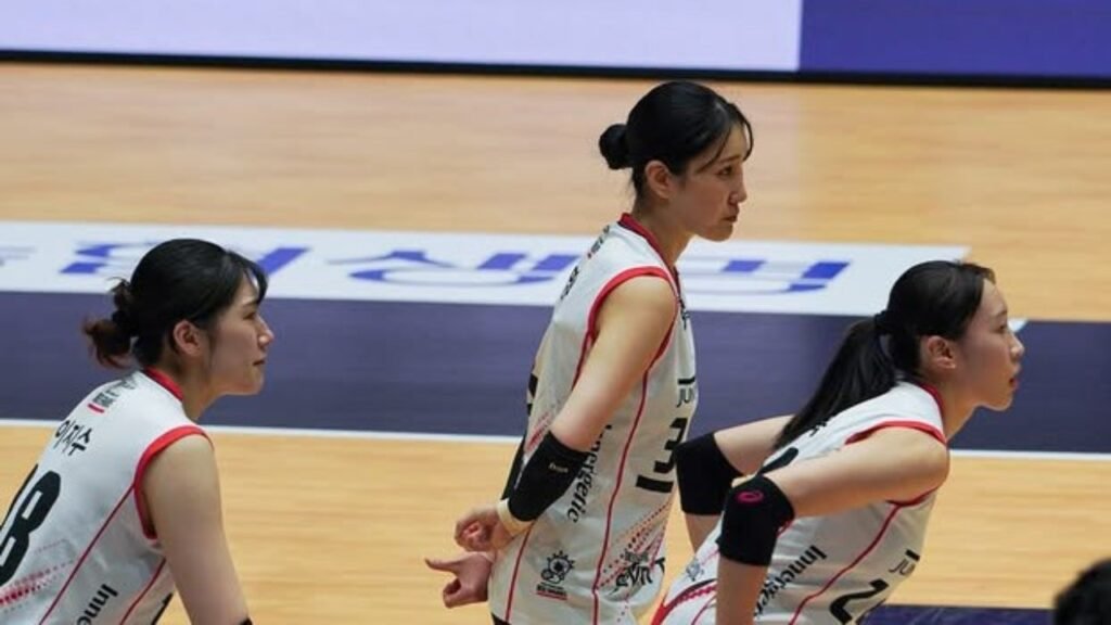 Yeum Hye-seon (3) dan Red Sparks kalah dari IBK Altos, mantan tim Megawati Hangestri gagal ke semifinal KOVO Cup 2026./Instagram @red__sparks